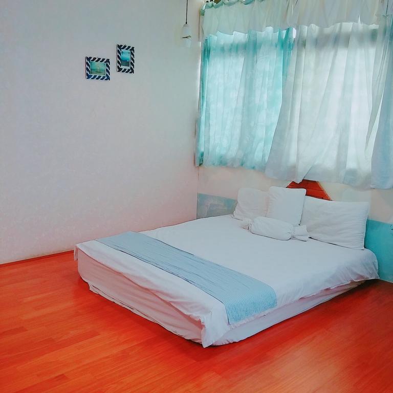 Pu Shi Homestay Yuli Esterno foto